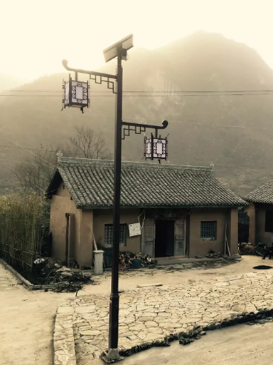 廣東江門(mén)開(kāi)平景輝樓太陽(yáng)能仿古路燈工程案例