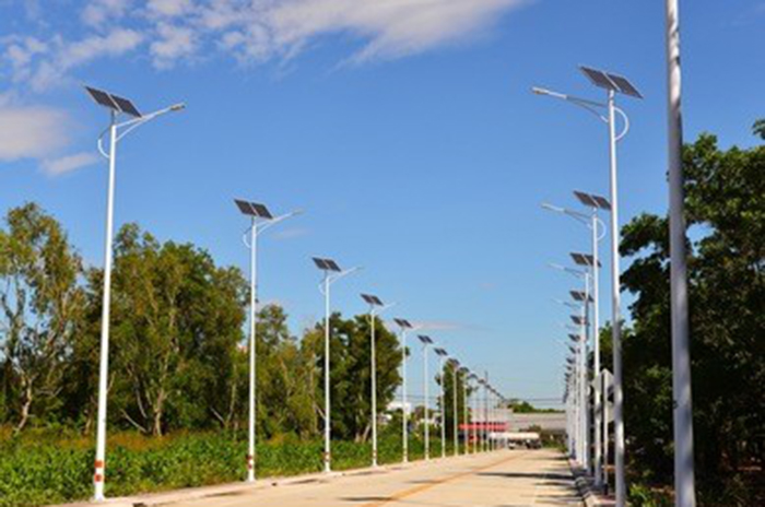 太陽(yáng)能LED路燈