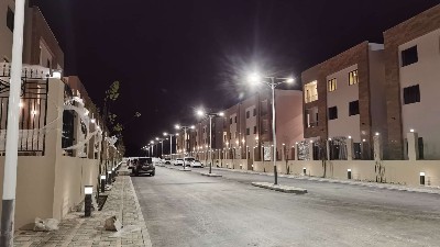 深夜歸途，總有一束光為你而亮