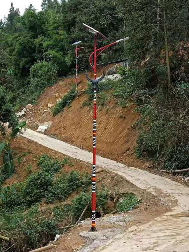 云南麗江太陽(yáng)能特色路燈工程案例